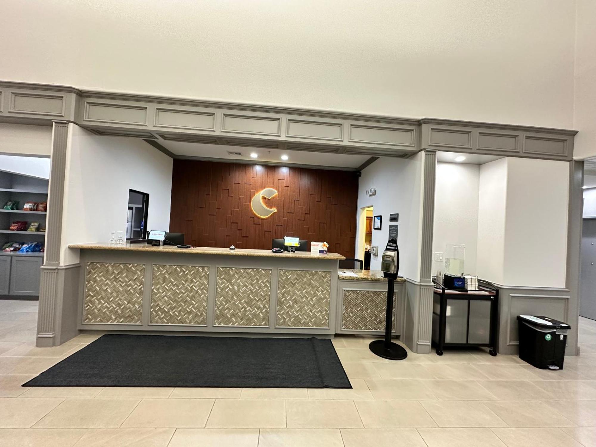 Best Western Plus Schulenburg Inn & Suites エクステリア 写真