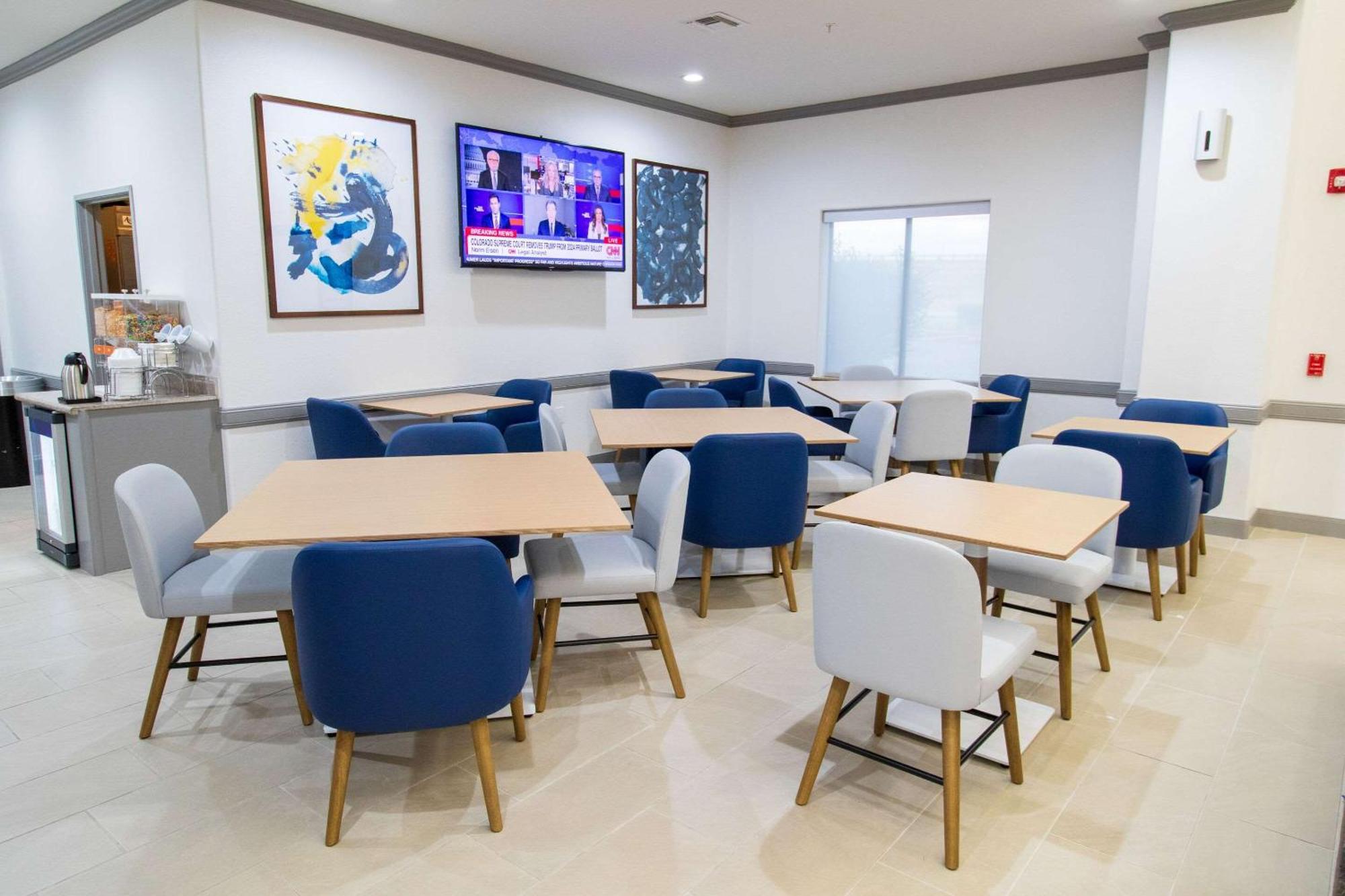 Best Western Plus Schulenburg Inn & Suites エクステリア 写真